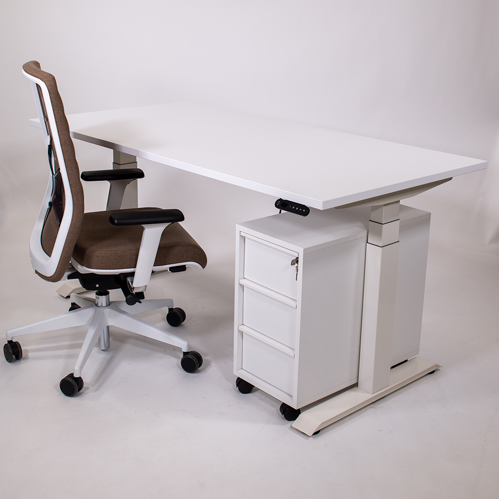 BF sähköpöytä ja muut sähköpöydät myy Oulun Yrityskalusto Oy.