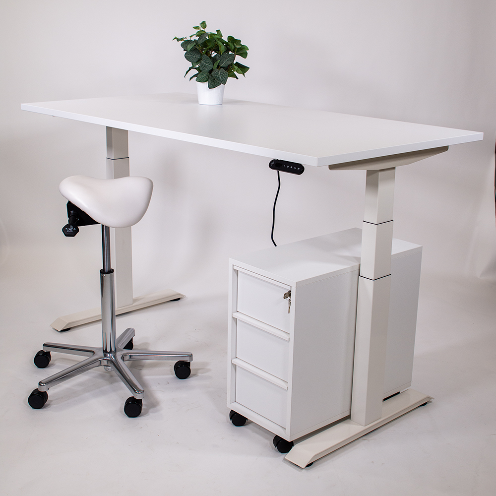 BF sähköpöytä ja muut sähköpöydät myy Oulun Yrityskalusto Oy.