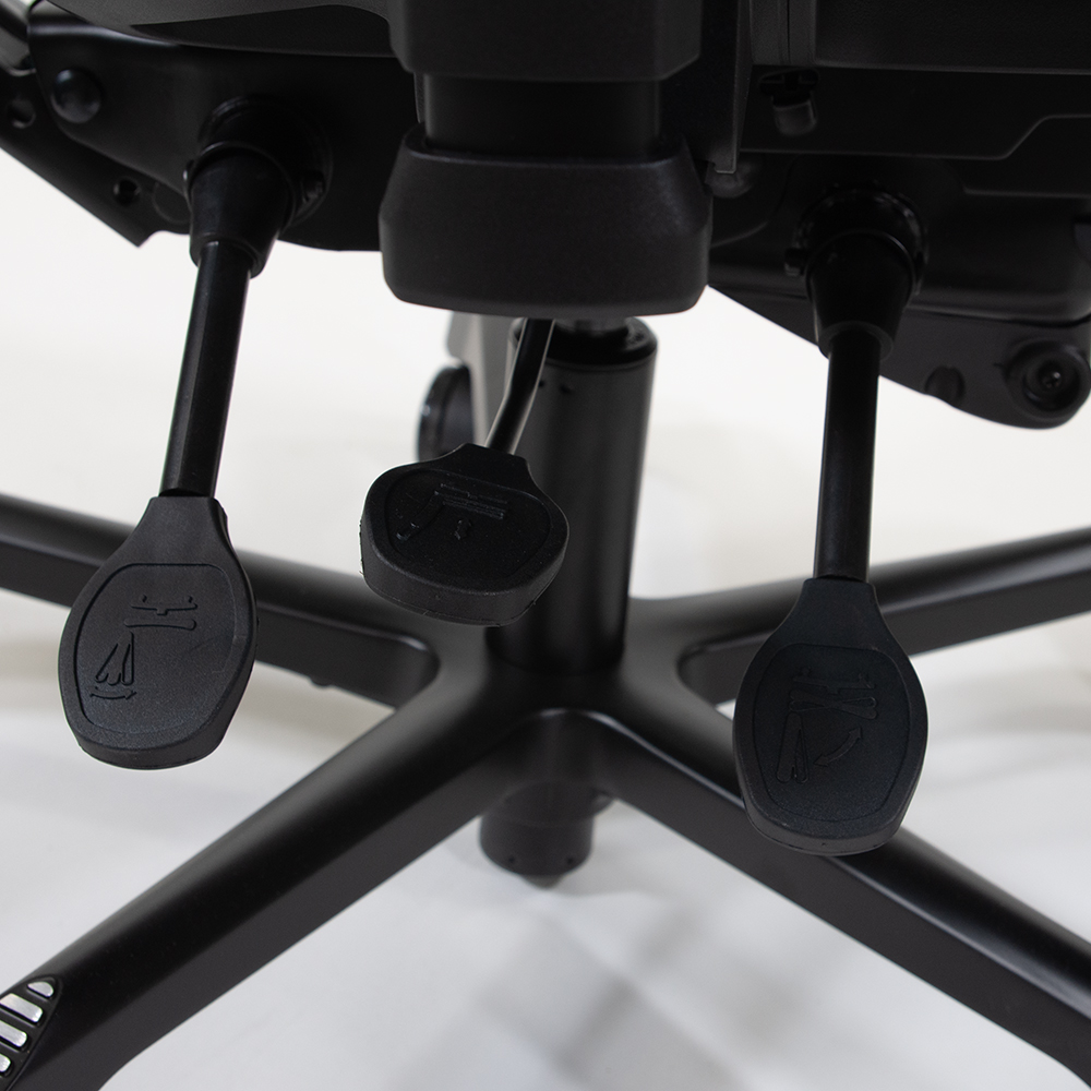 Laadukas Nori Pro 10 työtuoli ja muut Nori työtuolit myy Oulun Yrityskalusto Oy.