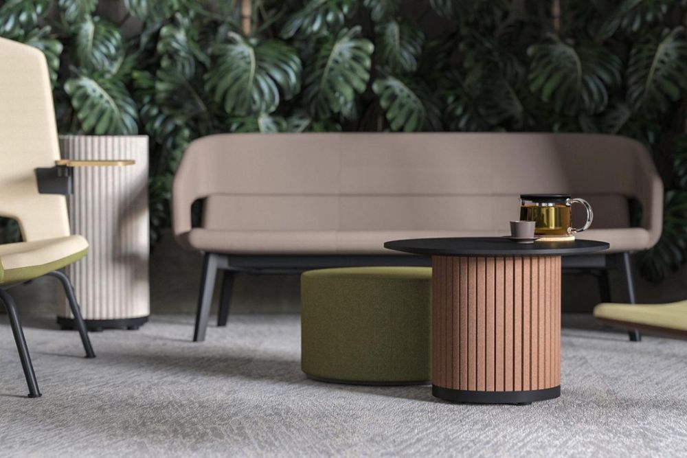 Tyylikkäät aulakalusteet, Parthos sohvapöytä ja muut sohvapöydät myy Oulun Yrityskalusto Oy.