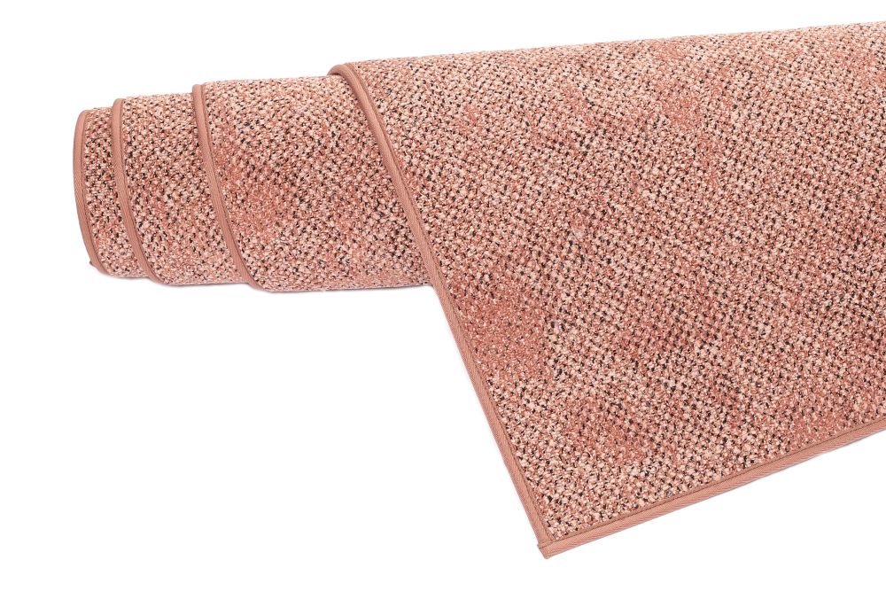 Pippuri matto ja muut VM Carpetin kotimaiset matot myy Oulun Yrityskalusto Oy.