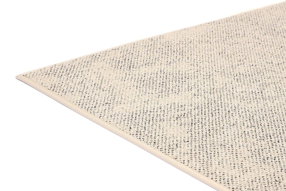 Pippuri matto ja muut VM Carpetin kotimaiset matot myy Oulun Yrityskalusto Oy.