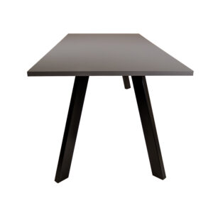 Neuvottelupöytä, ruokapöytä, pöytä korkeapainelaminaattia sekä muut toimiston pöydät myy Oulun Yrityskalusto Oy.