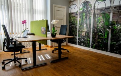 Sähköpöydät Oulusta ja Jyväskylästä – opas ergonomiseen työpisteeseen