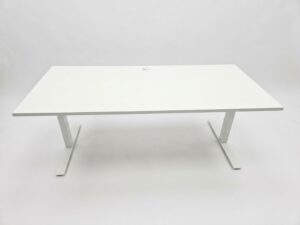 Sähkösäätöinen työpöytä 80 x 180 cm, käytetty